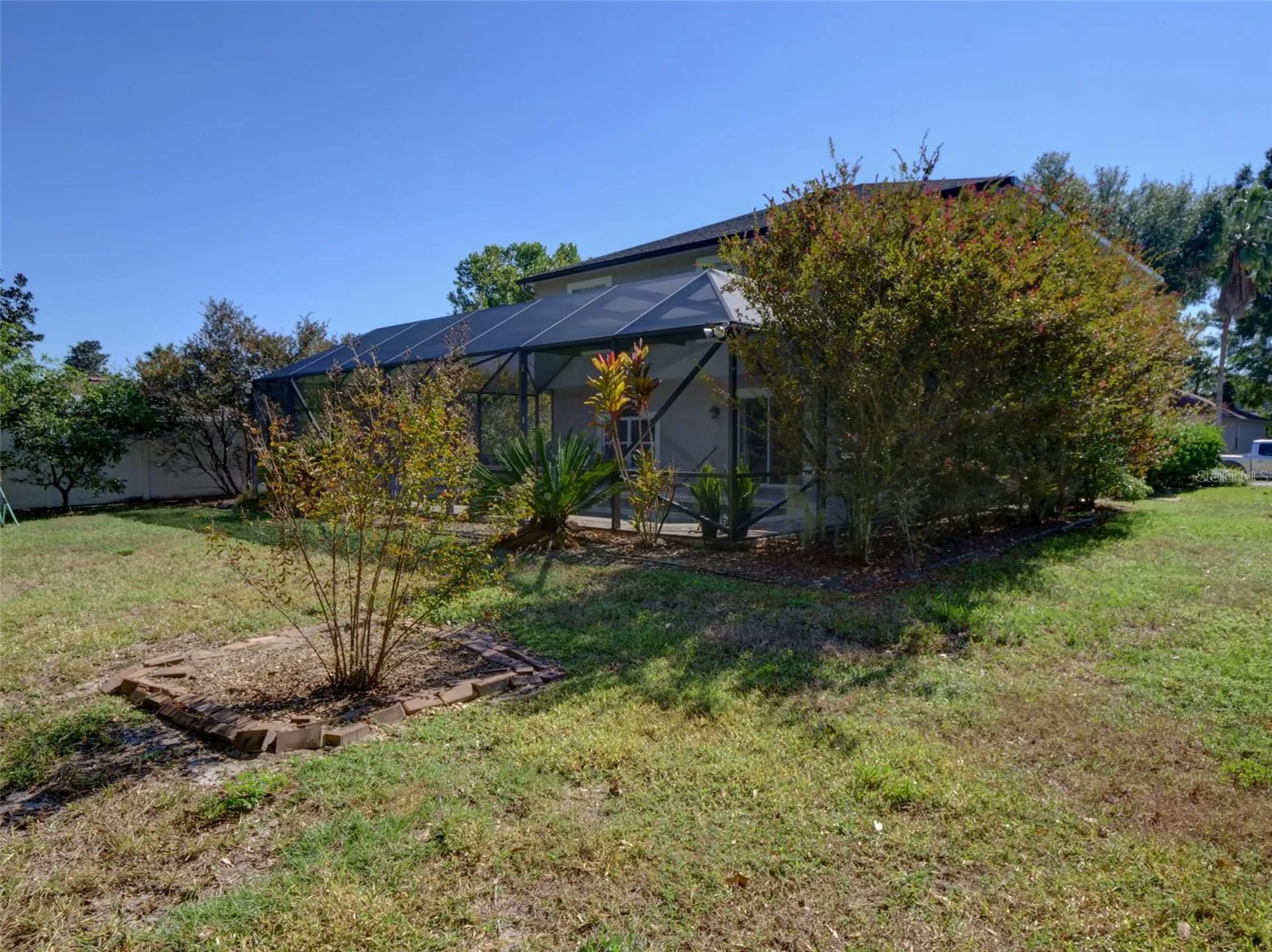 121 W Fiesta Key Loop Deland FL 32720
