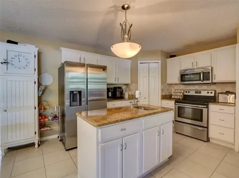 121 W Fiesta Key Loop Deland FL 32720