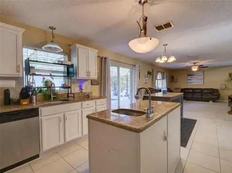 121 W Fiesta Key Loop Deland FL 32720