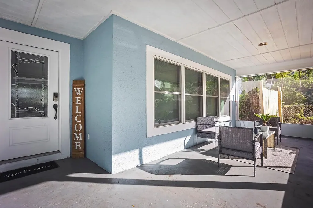 2614 Fairview Avenue Seffner FL 33584