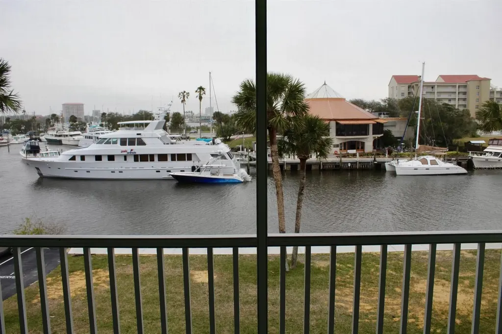 715 S Beach Street Daytona Beach FL 32114
