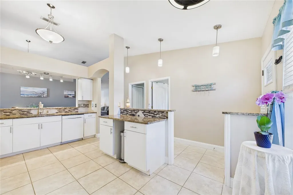 1031 Grand Hickory Circle Daytona Beach FL 32117