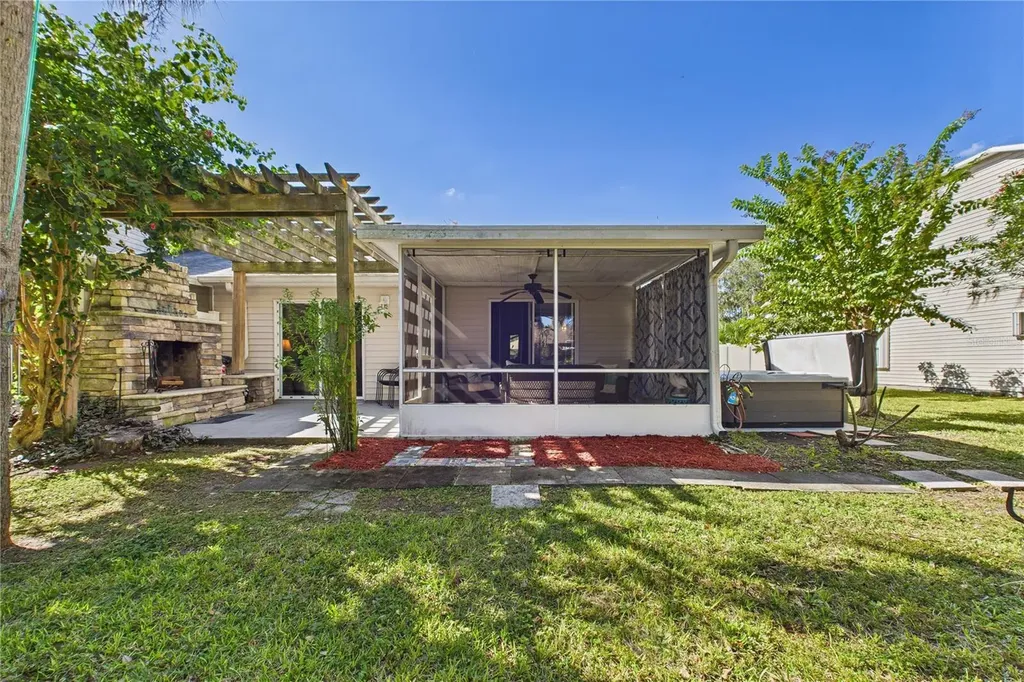 1031 Grand Hickory Circle Daytona Beach FL 32117