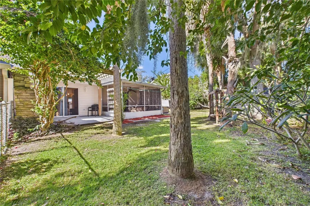 1031 Grand Hickory Circle Daytona Beach FL 32117