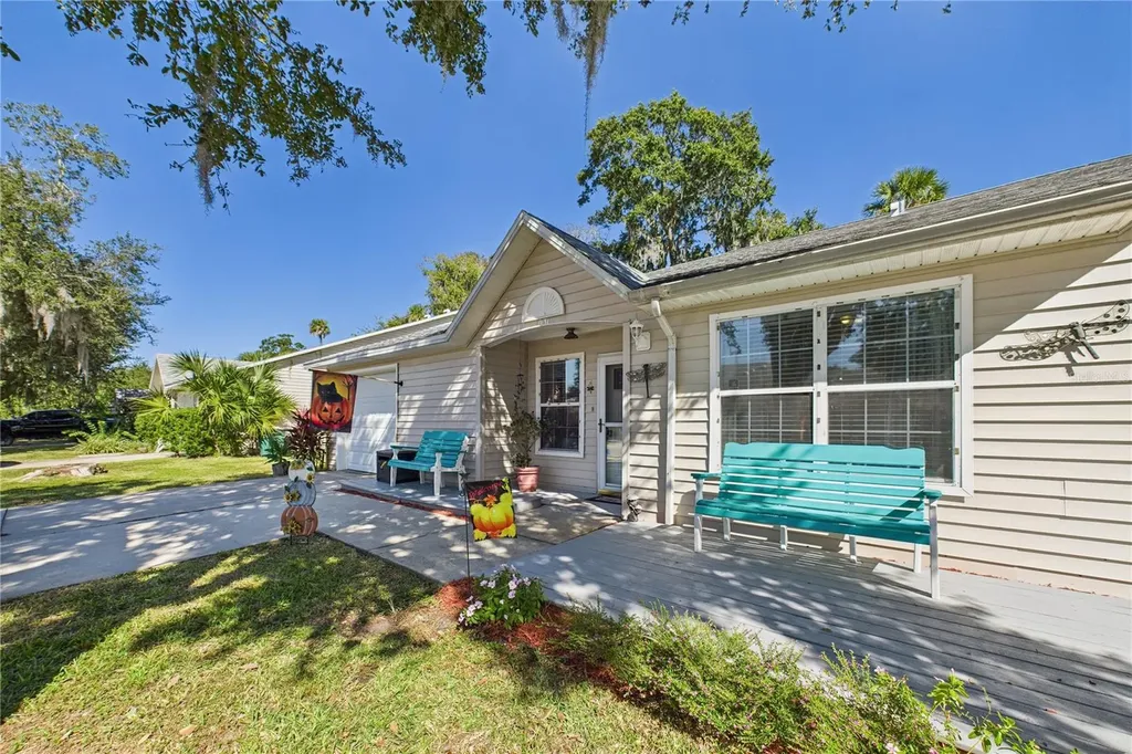 1031 Grand Hickory Circle Daytona Beach FL 32117