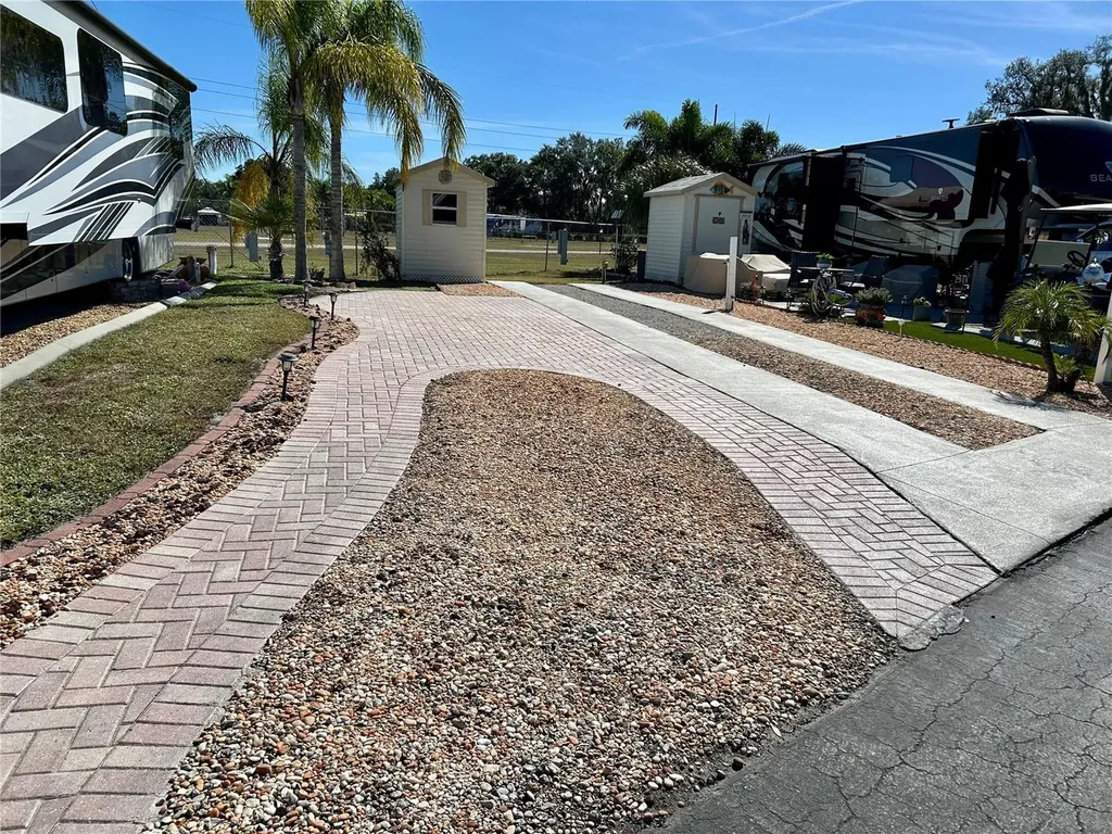 2920 Fairway Drive Bowling Green FL 33834