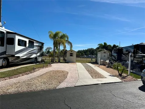 2920 Fairway Drive Bowling Green FL 33834