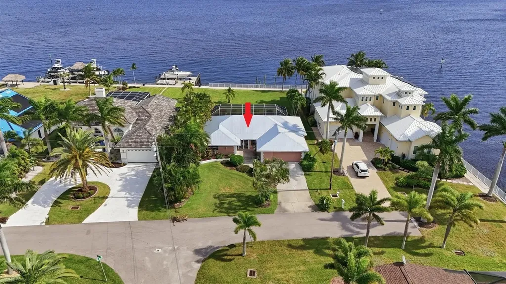 3527 SE 22nd Place Cape Coral FL 33904