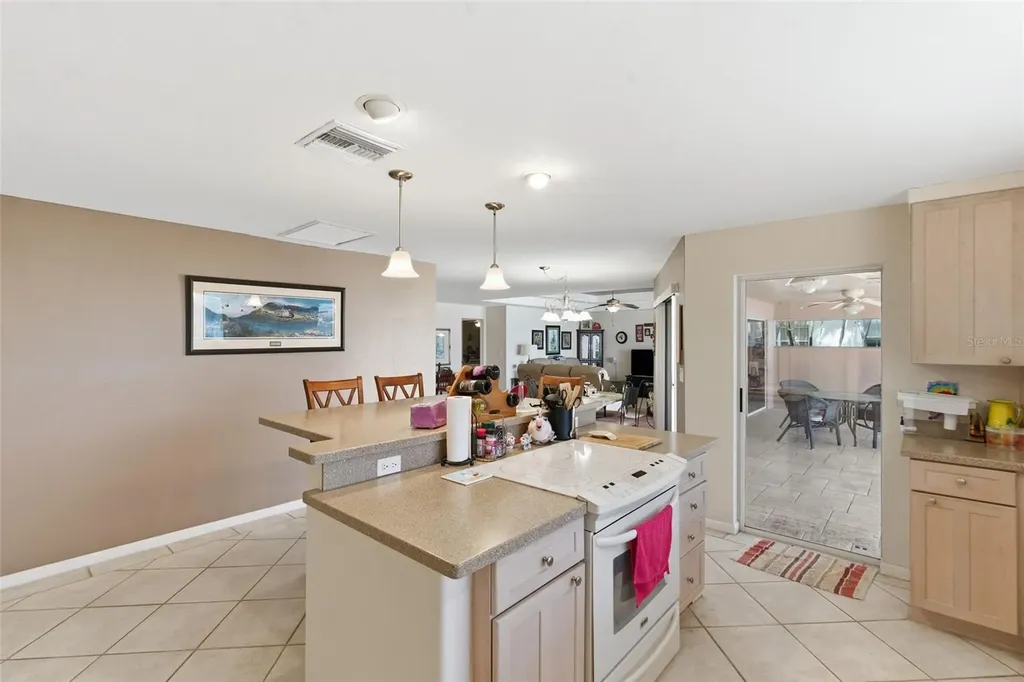 3527 SE 22nd Place Cape Coral FL 33904