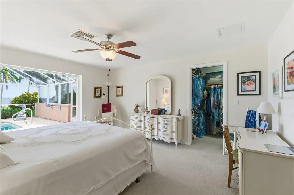 3527 SE 22nd Place Cape Coral FL 33904