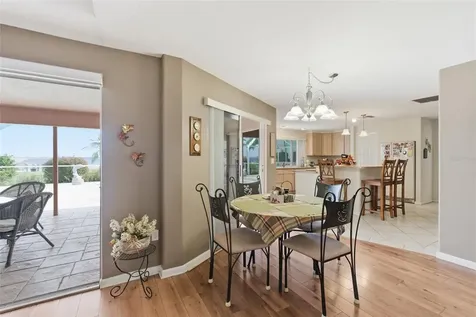 3527 SE 22nd Place Cape Coral FL 33904