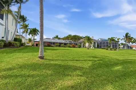 3527 SE 22nd Place Cape Coral FL 33904