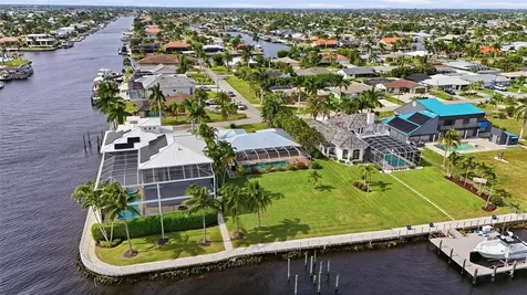 3527 SE 22nd Place Cape Coral FL 33904