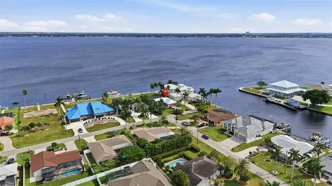 3527 SE 22nd Place Cape Coral FL 33904
