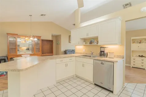 17 Notre Dame Street Lake Placid FL 33852