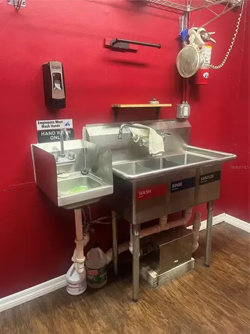 334 N Donnelly Street Mount Dora FL 32757