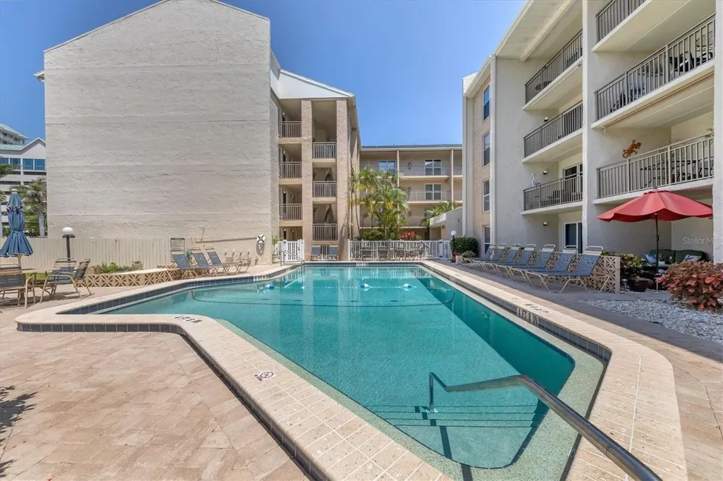 845 Benjamin Franklin Drive Sarasota FL 34236