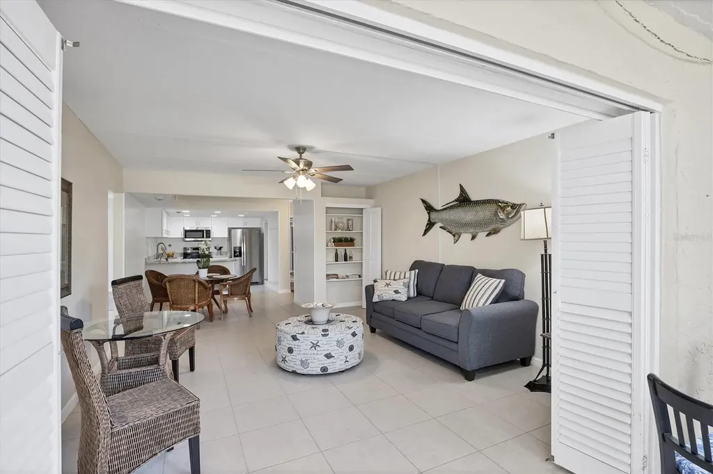 845 Benjamin Franklin Drive Sarasota FL 34236