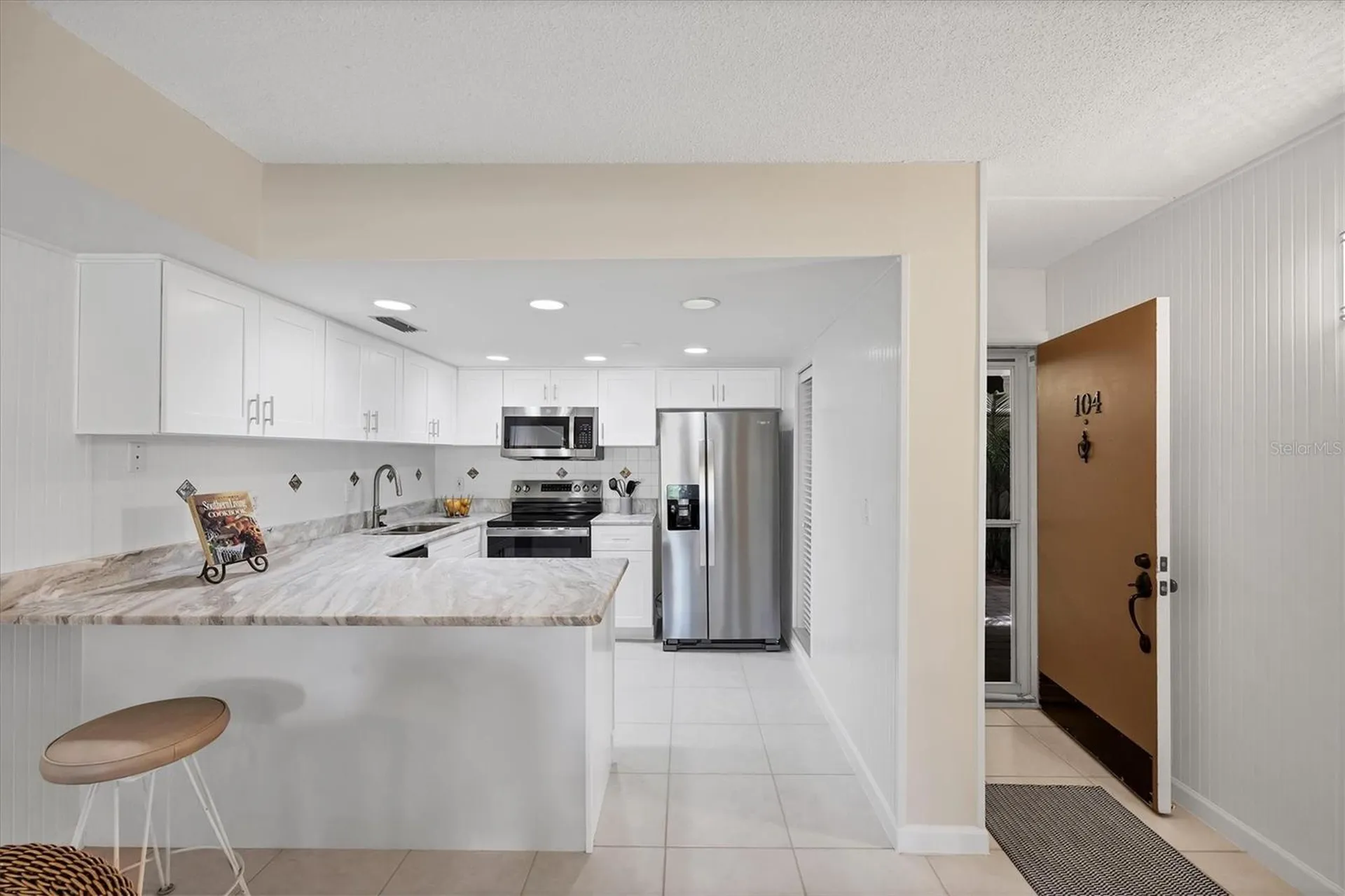 845 Benjamin Franklin Drive Sarasota FL 34236
