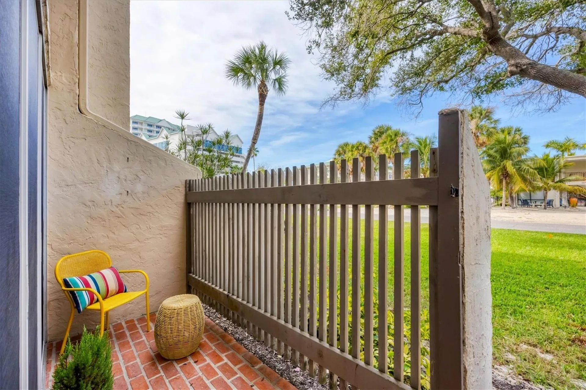 845 Benjamin Franklin Drive Sarasota FL 34236
