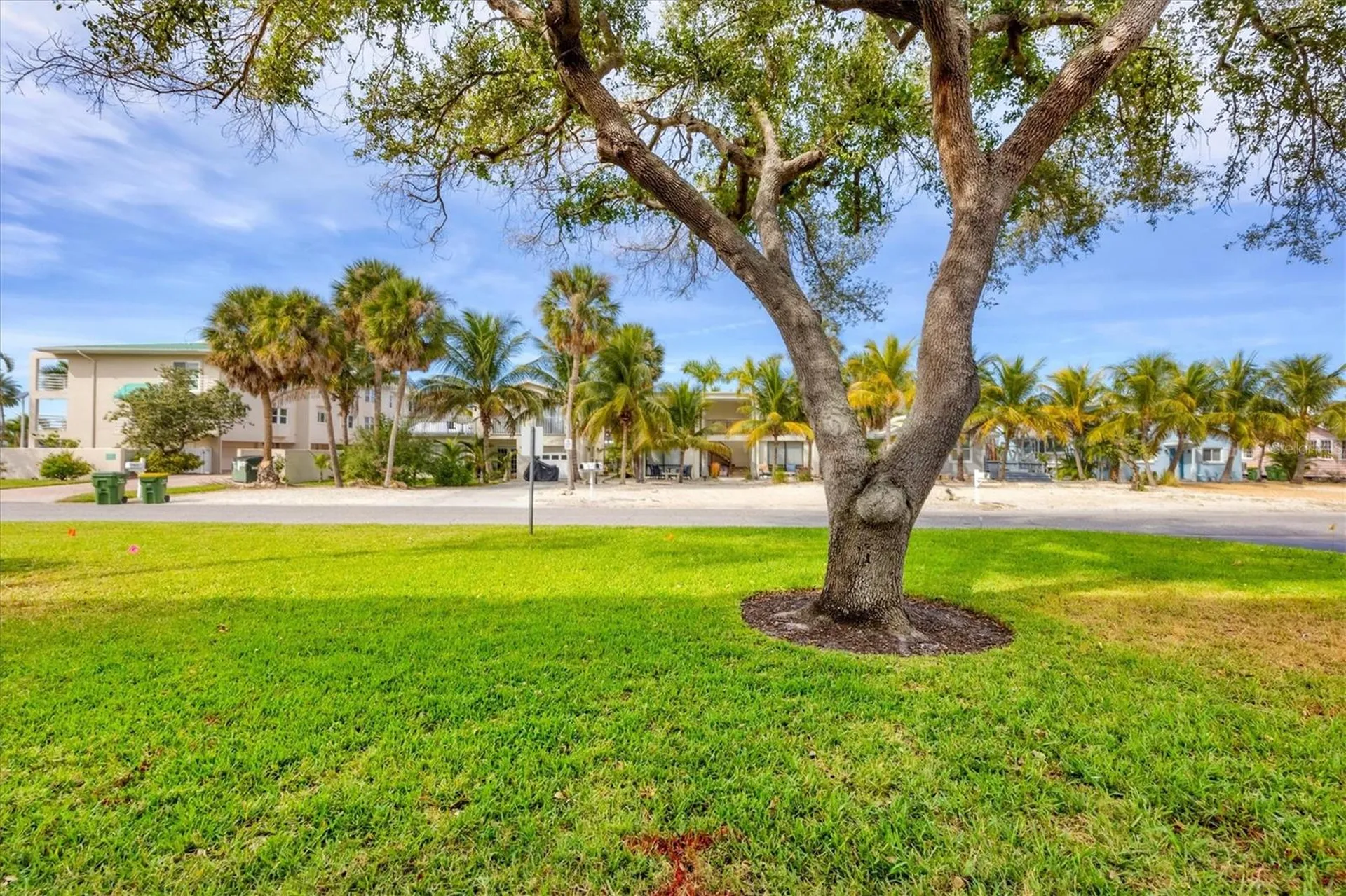 845 Benjamin Franklin Drive Sarasota FL 34236