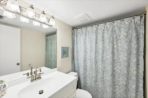 845 Benjamin Franklin Drive Sarasota FL 34236
