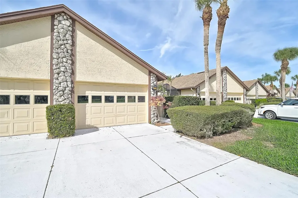 5633 Avista Drive Sarasota FL 34243