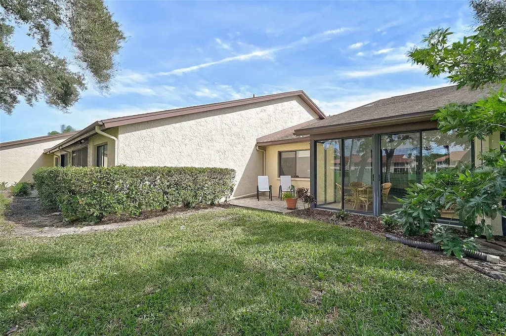 5633 Avista Drive Sarasota FL 34243