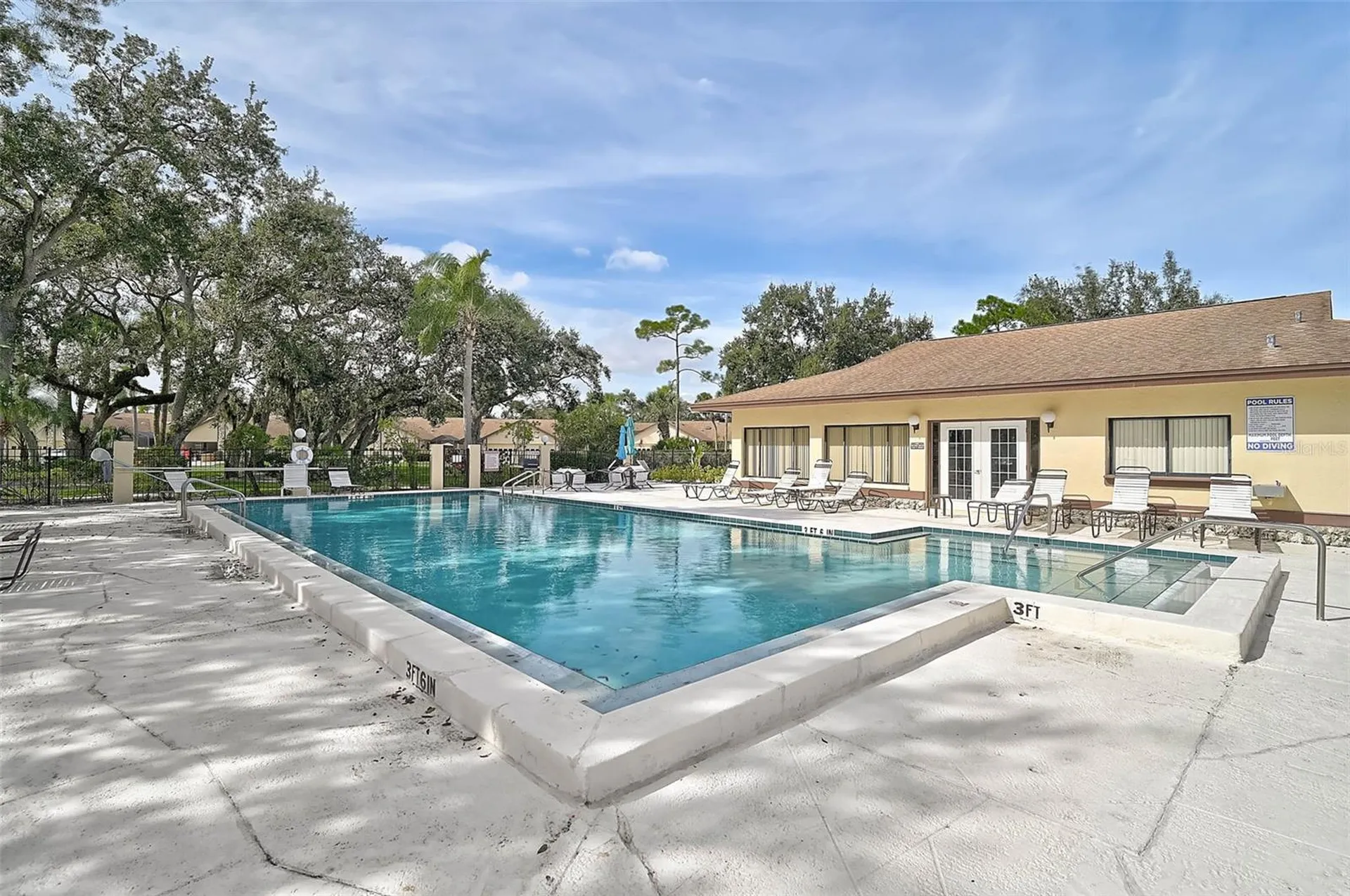 5633 Avista Drive Sarasota FL 34243