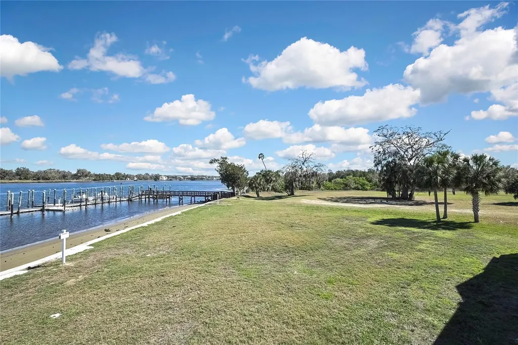 2855 N Rivers Edge Boulevard Crystal River FL 34429