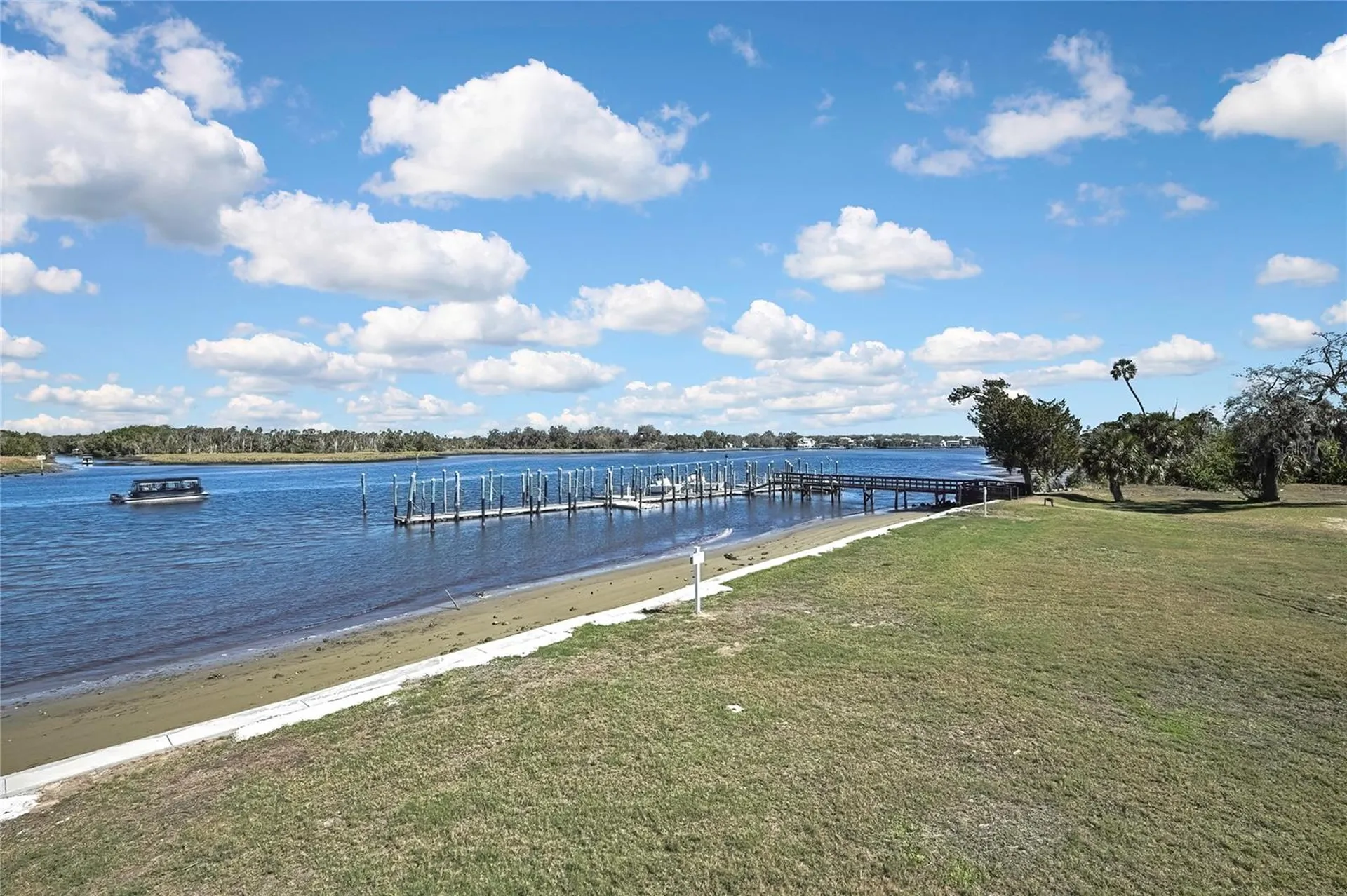 2855 N Rivers Edge Boulevard Crystal River FL 34429