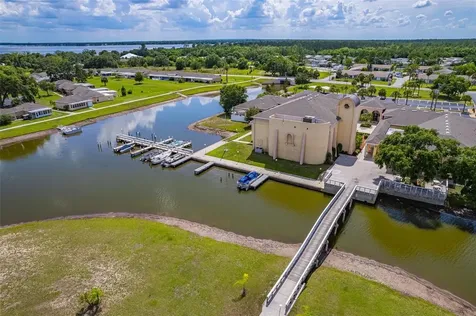 3013 Club Circle Lakeshore FL 33854