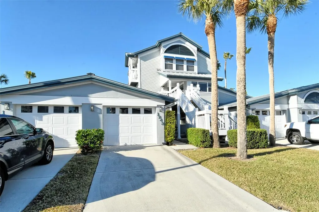 1243 Siesta Bayside Drive Sarasota FL 34242
