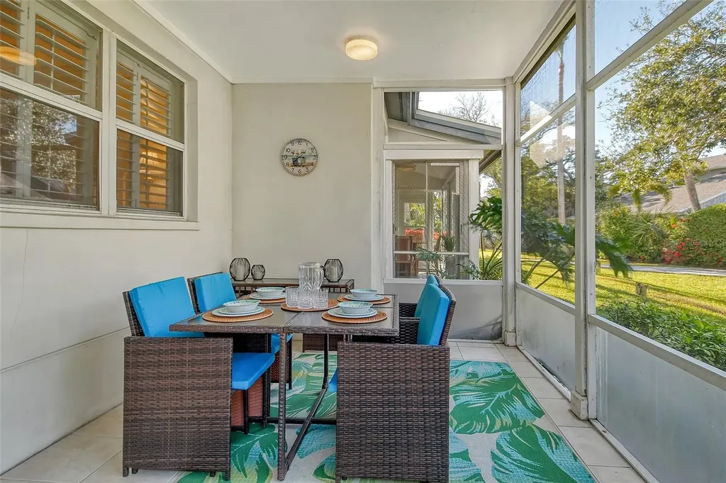 1243 Siesta Bayside Drive Sarasota FL 34242