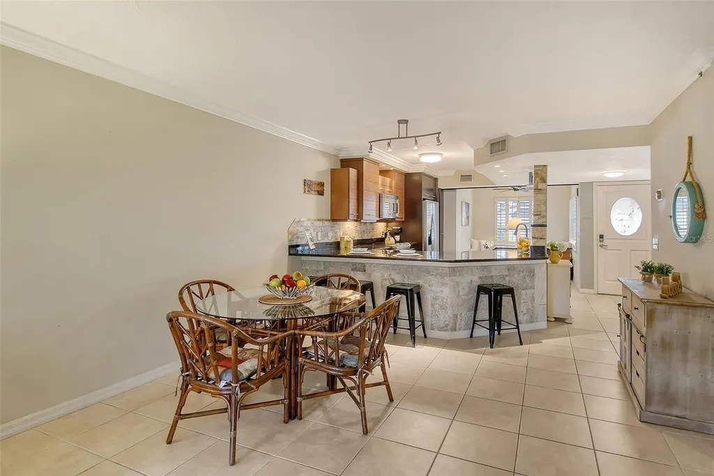 1243 Siesta Bayside Drive Sarasota FL 34242