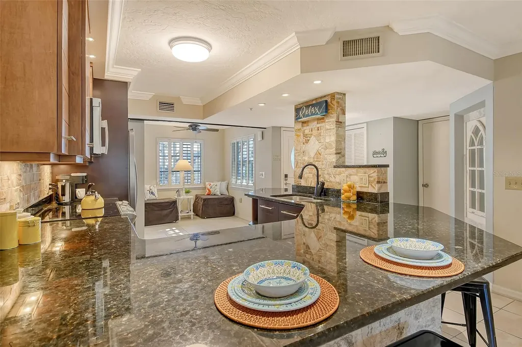 1243 Siesta Bayside Drive Sarasota FL 34242