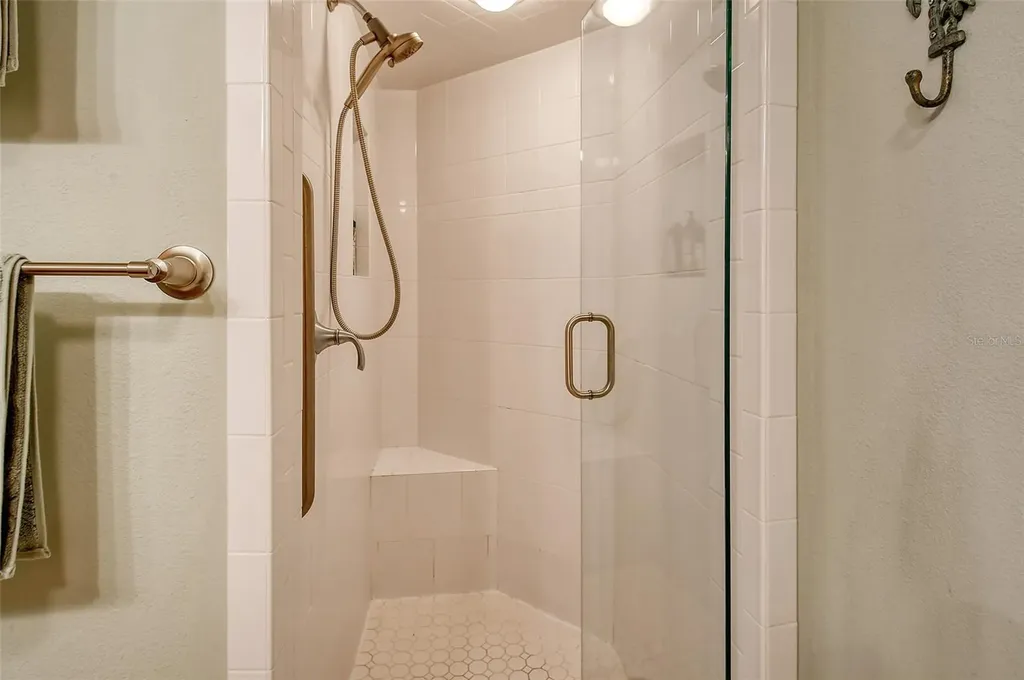 1243 Siesta Bayside Drive Sarasota FL 34242