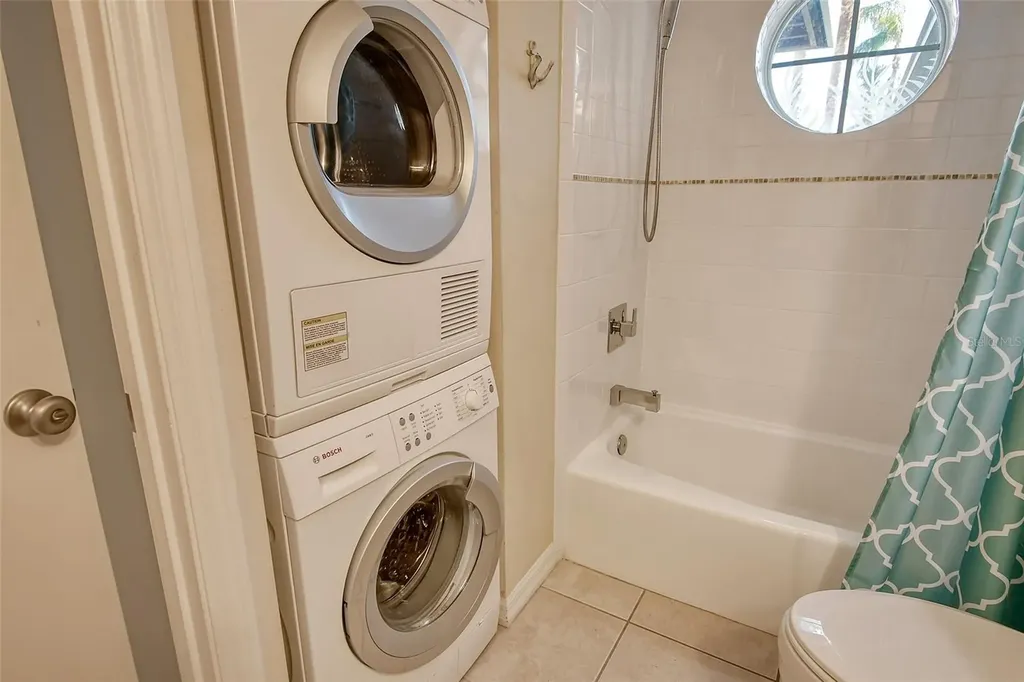 1243 Siesta Bayside Drive Sarasota FL 34242