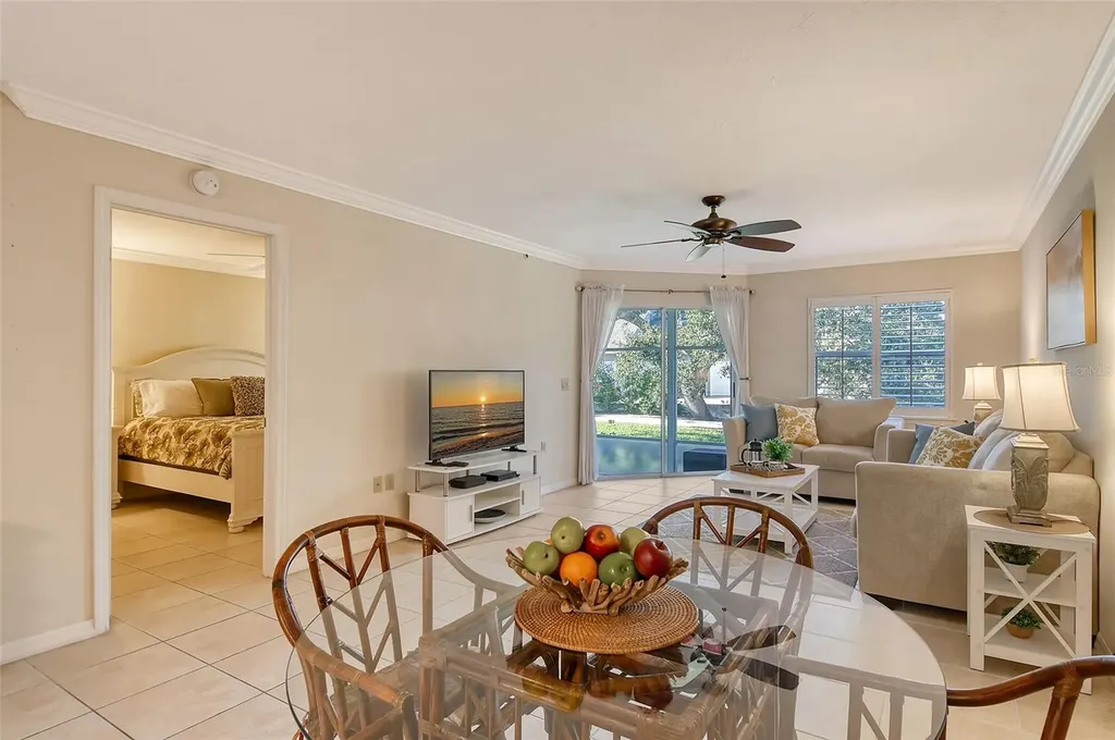 1243 Siesta Bayside Drive Sarasota FL 34242