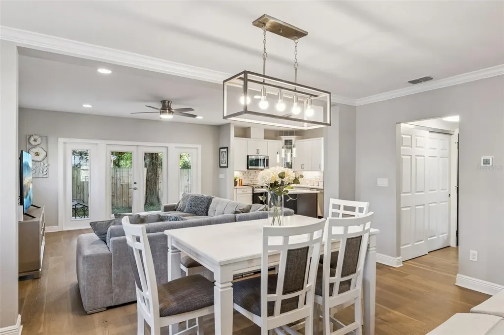 210 Hibiscus Court Orlando FL 32801
