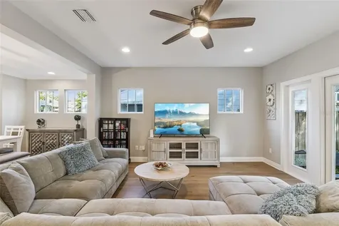 210 Hibiscus Court Orlando FL 32801
