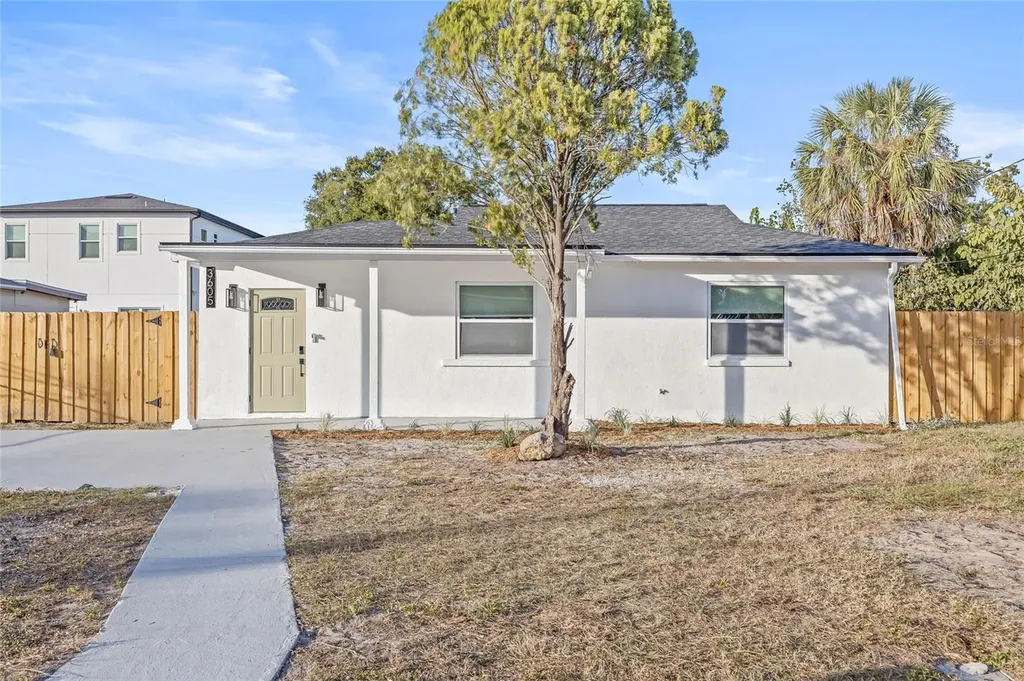 3605 W Rogers Avenue Tampa FL 33611