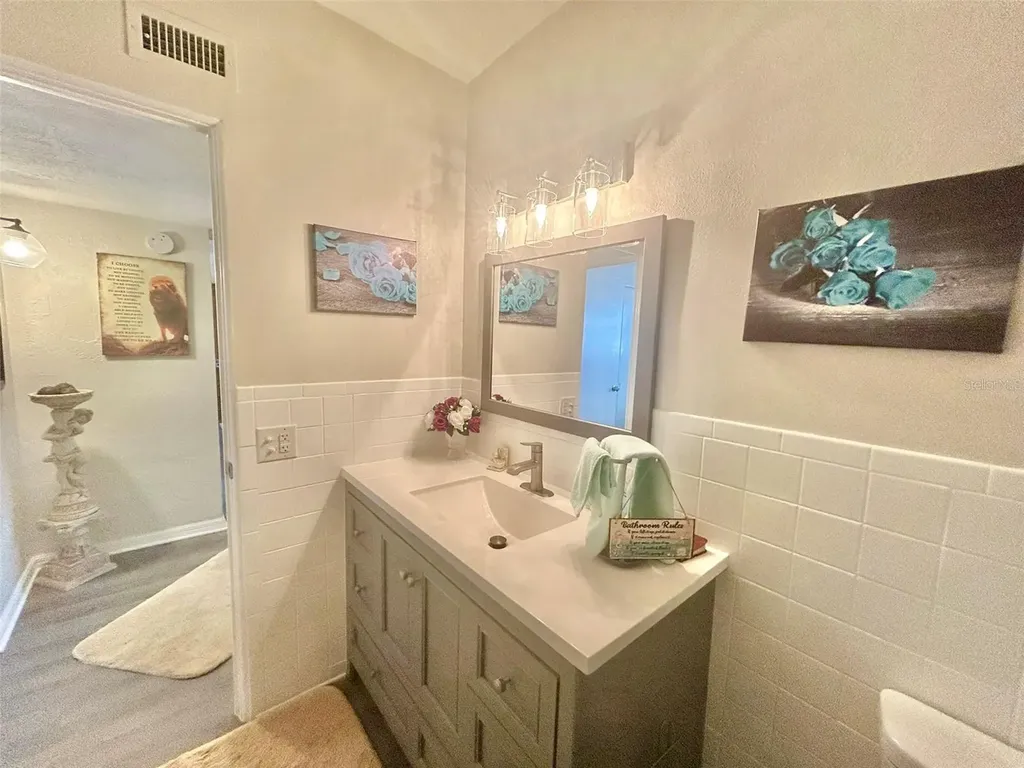 2434 Australia Way E Clearwater FL 33763