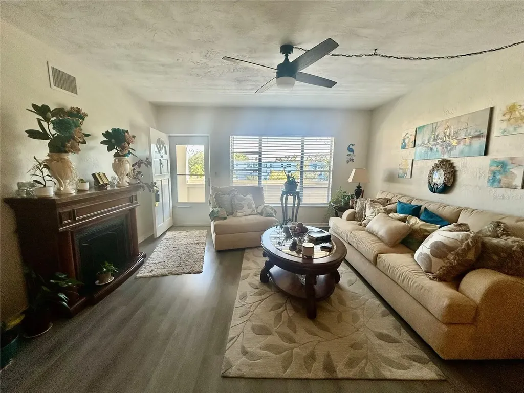 2434 Australia Way E Clearwater FL 33763