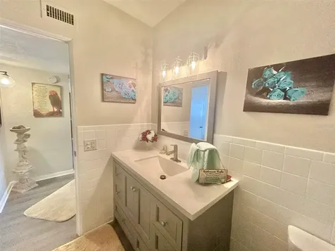 2434 Australia Way E Clearwater FL 33763