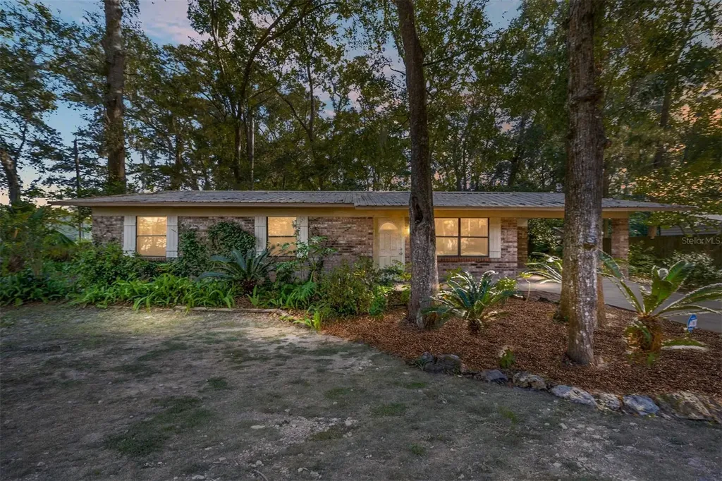 405 SW 257th Terrace Newberry FL 32669