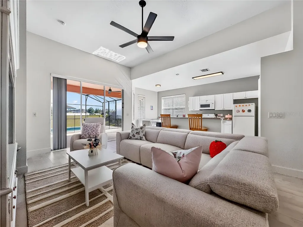 467 Calabay Parc Boulevard Davenport FL 33897