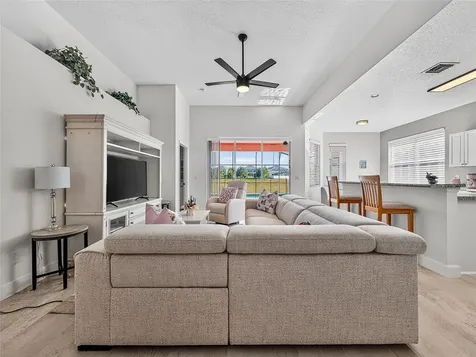 467 Calabay Parc Boulevard Davenport FL 33897