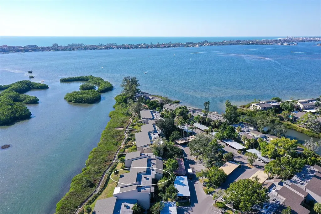 1518 Pelican Point Drive Sarasota FL 34231