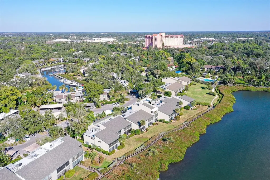 1518 Pelican Point Drive Sarasota FL 34231